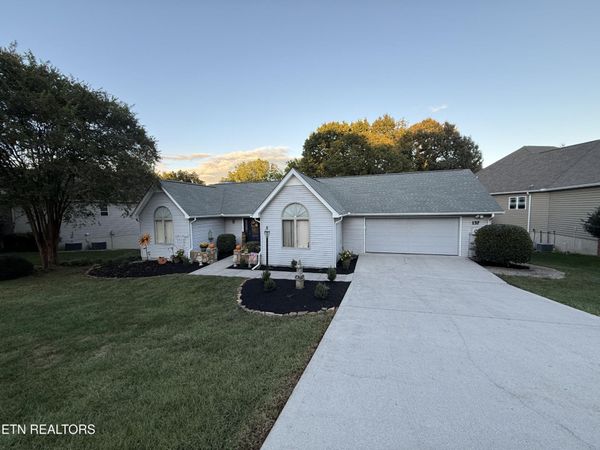 137 Chahyga Way , Loudon, TN 37774