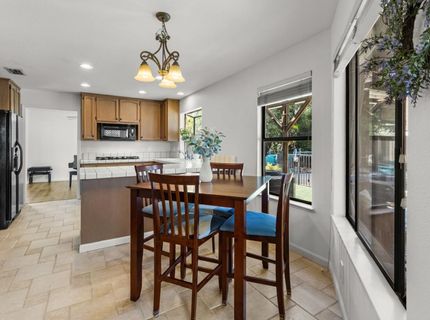 113 Chesterfield Way, Folsom, CA 95630 Photo
