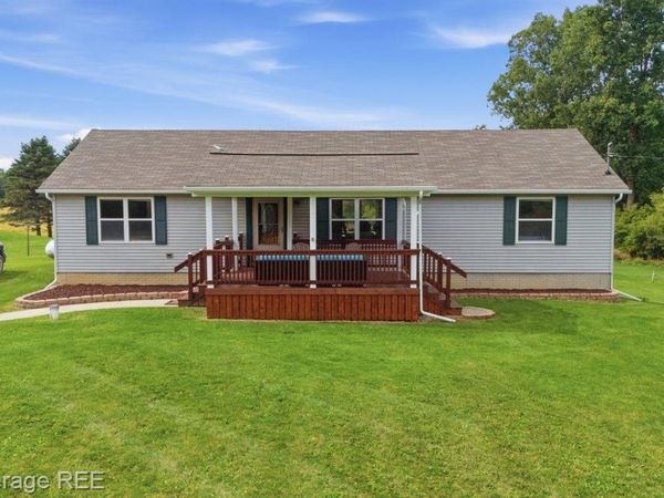 2422 S Henderson Road, Davison Township, Mi 48423
