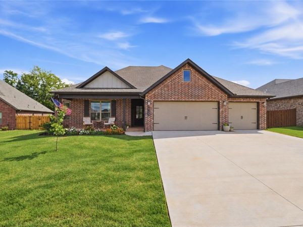 2108 Decker Road , Pea Ridge, AR 72751