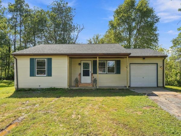 141 N Creekview Court , Baltimore, OH 43105