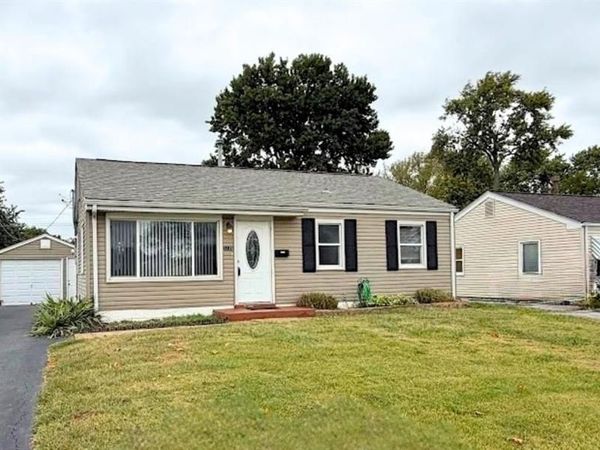 3139 Saint David Lane , St Ann, MO 63074