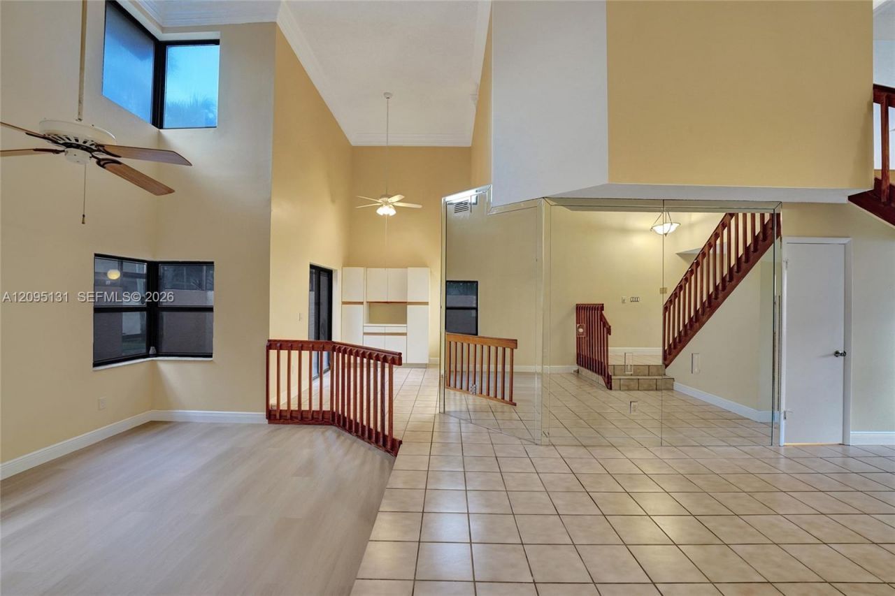 1043 SW 113th Ter , Pembroke Pines, FL 33025 Photo
