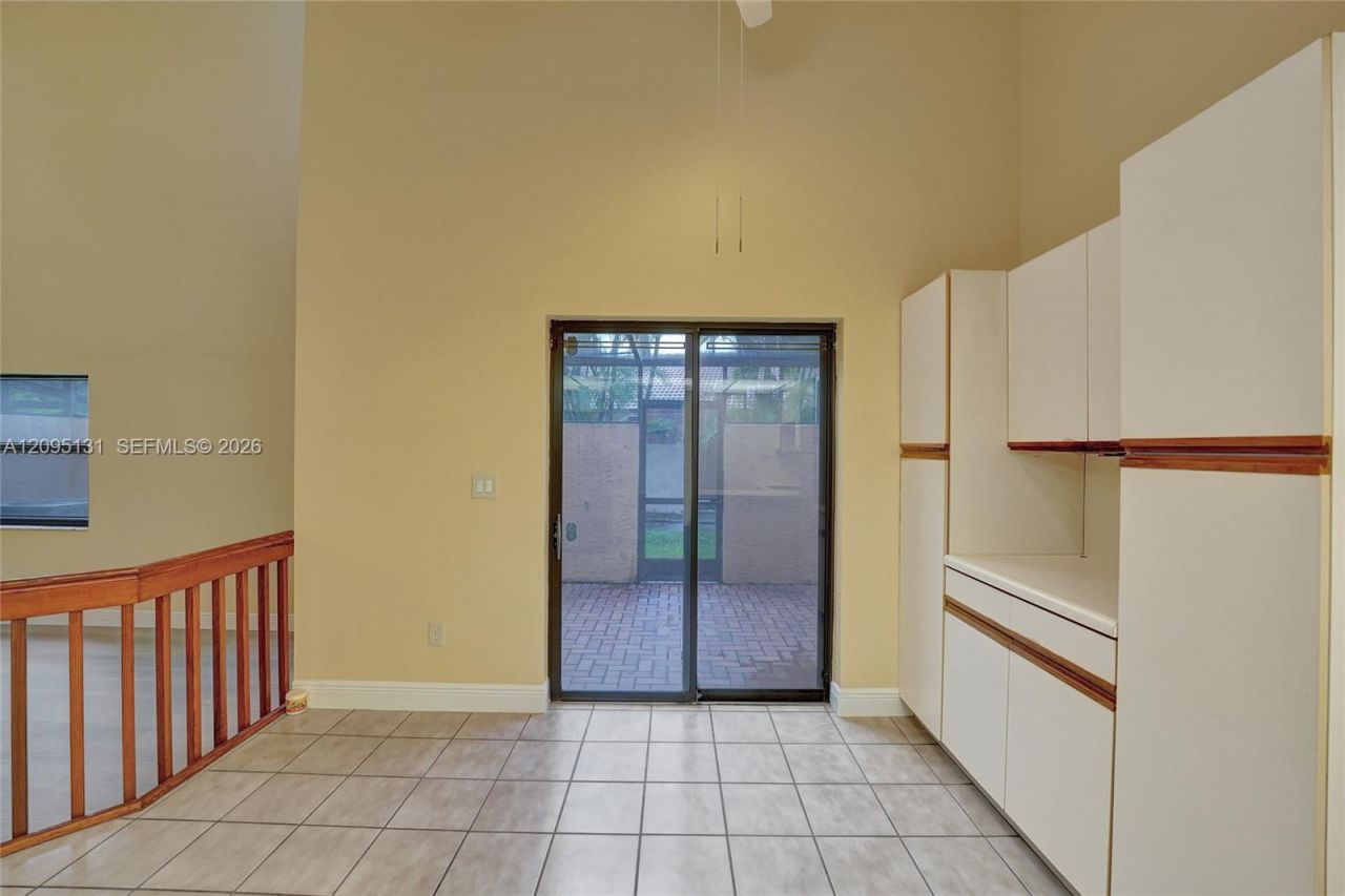 1043 SW 113th Ter , Pembroke Pines, FL 33025 Photo