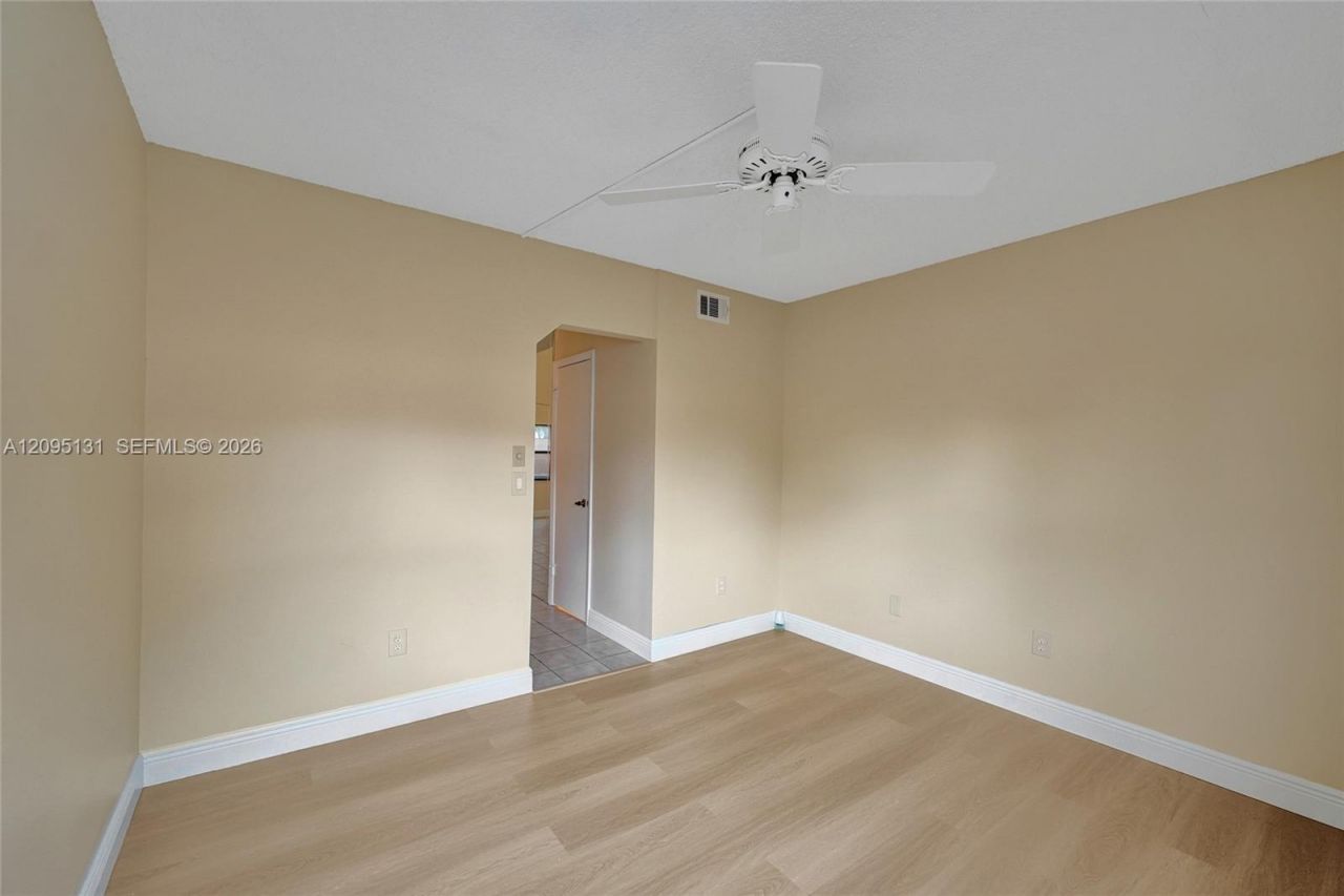 1043 SW 113th Ter , Pembroke Pines, FL 33025 Photo