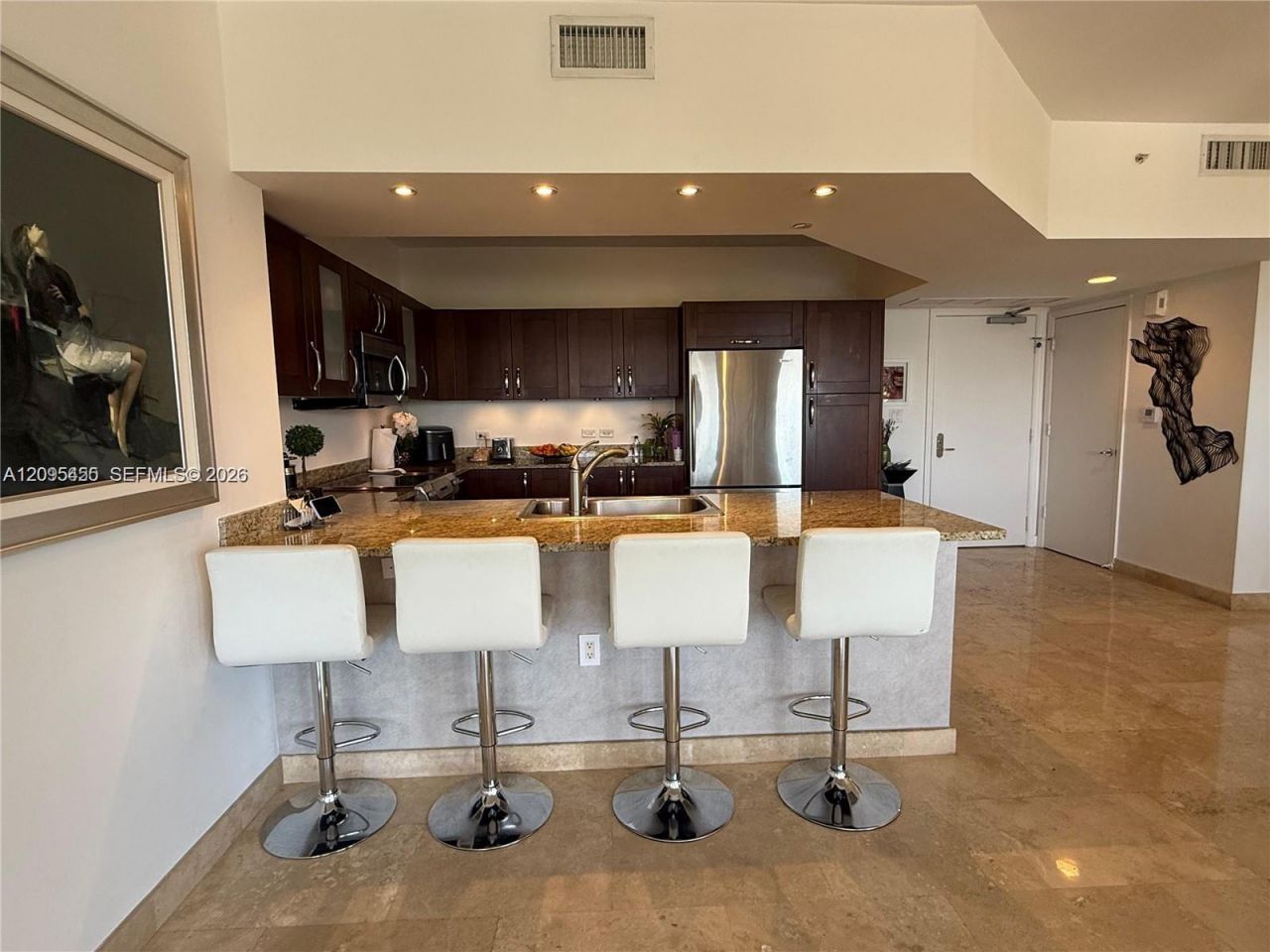 19900 E Country Club Dr , Unit 804, Aventura, FL 33180 Photo