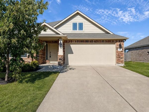 113 Plantain DR, Hutto, TX 78634