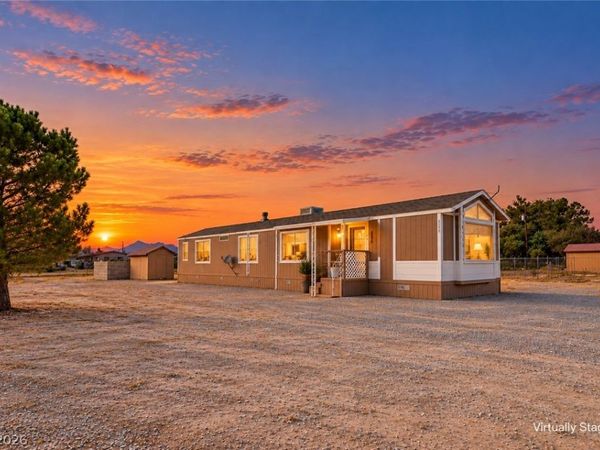 520 W Basin Avenue, Pahrump, NV 89060