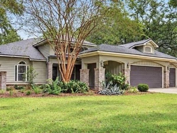 1804 River Pointe Drive, Albany, GA 31701