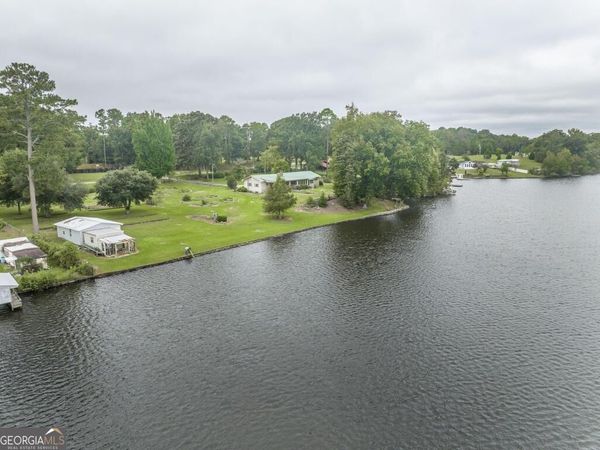1056 S Lake Drive, East Dublin, GA 31027