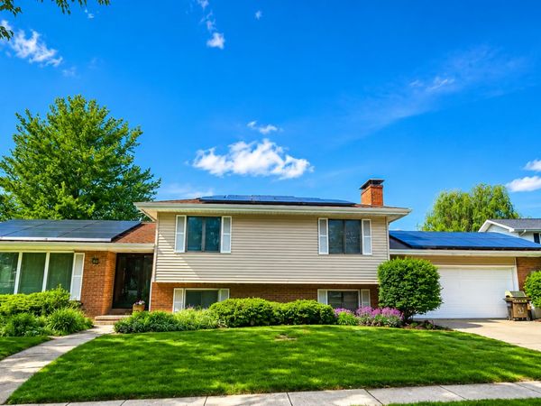 408 Park Lane Drive , Champaign, IL 61820