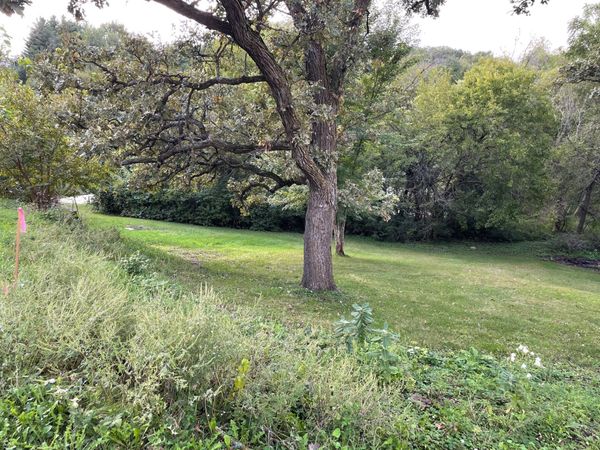 23 Fore Seasons Drive, Grinnell, IA 50112