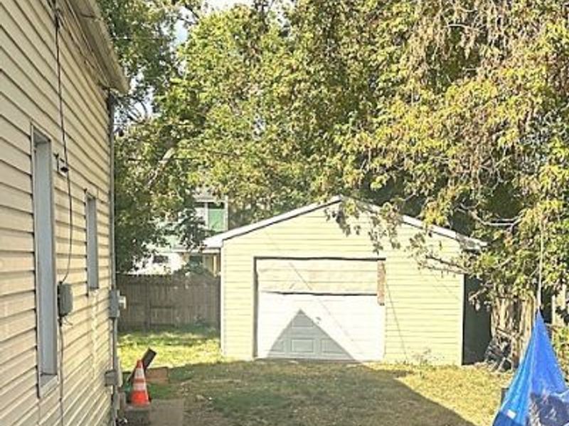 7404 Wentworth Avenue, Cleveland, OH 44102 Photo 27