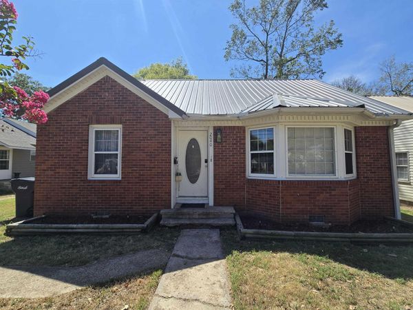 2040 E College Avenue, Batesville, AR 72501