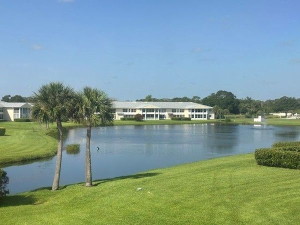 387 N Grove Isle Circle , Unit 387, Vero Beach, FL 32962