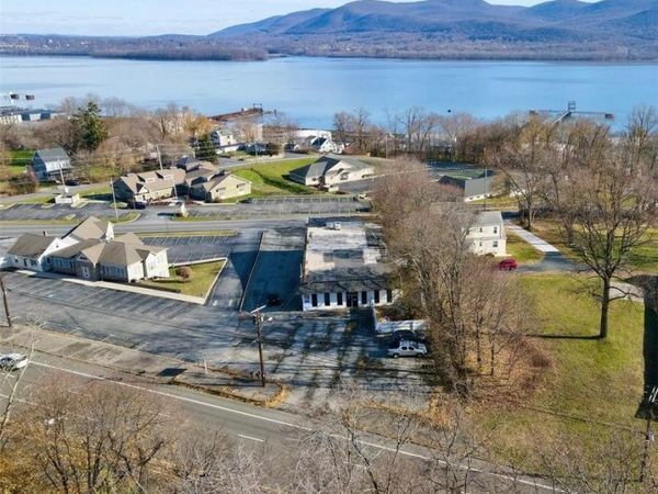 3054 Us Route 9W , New Windsor, NY 12553