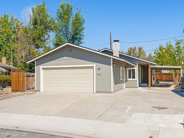 28 Arndell Way, Sparks, NV 89431