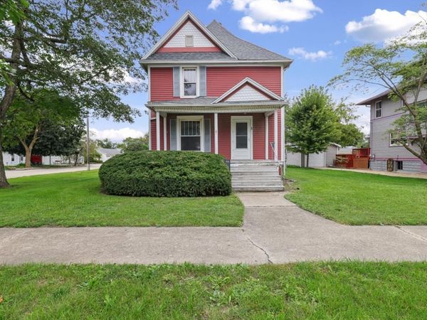 311 E Pells Street , Paxton, IL 60957