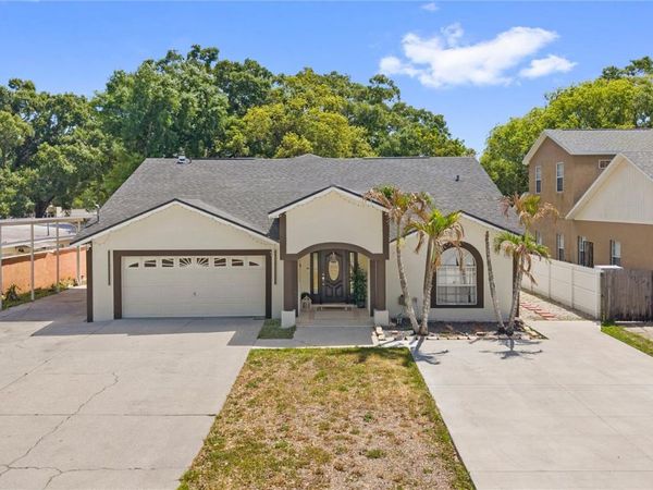 8019 N GOMEZ AVENUE , TAMPA, FL 33614
