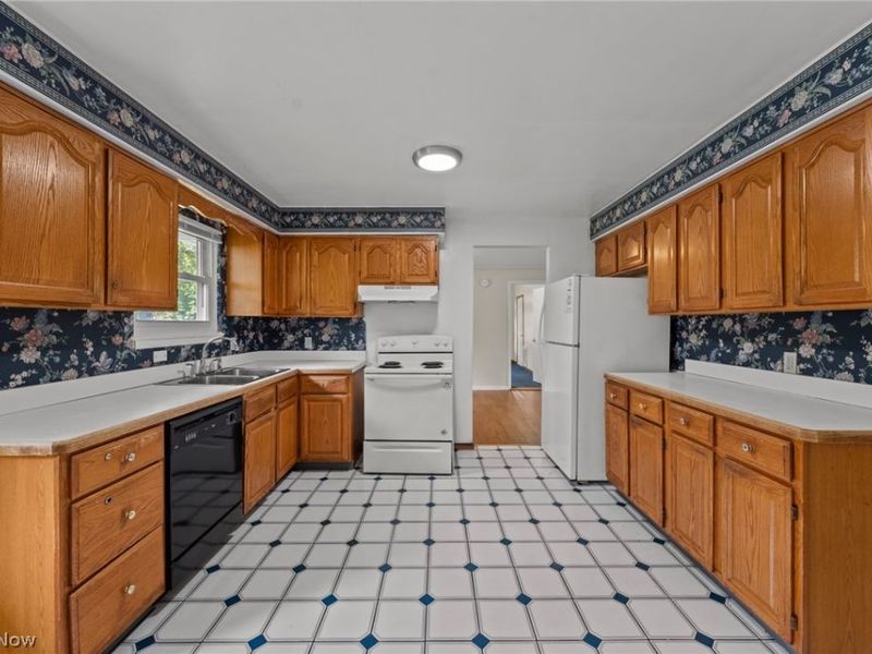 7110 Dunham Road, Walton Hills, OH 44146 Photo 11