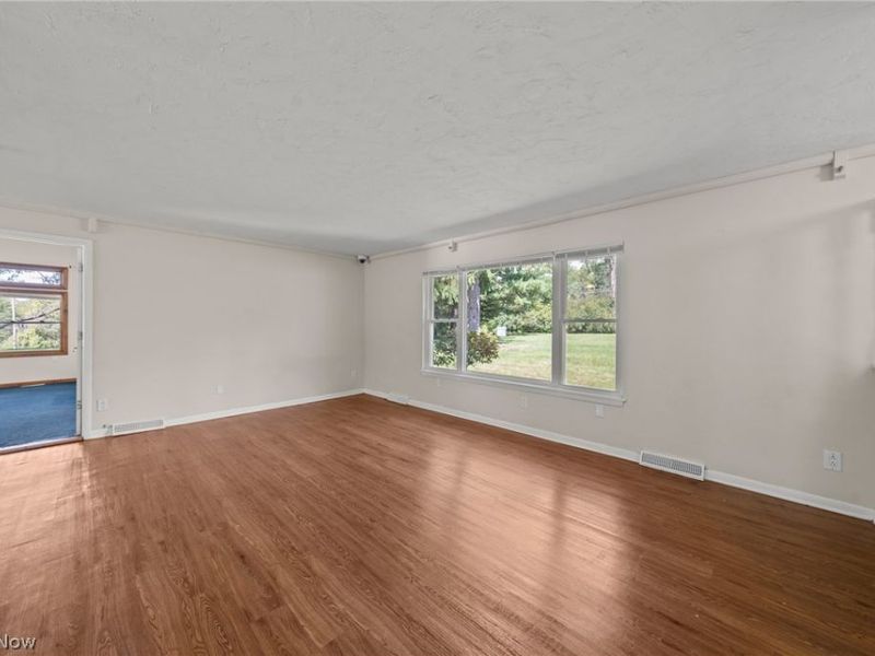 7110 Dunham Road, Walton Hills, OH 44146 Photo 2