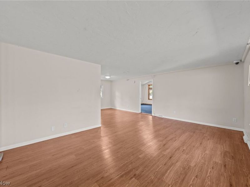 7110 Dunham Road, Walton Hills, OH 44146 Photo 3