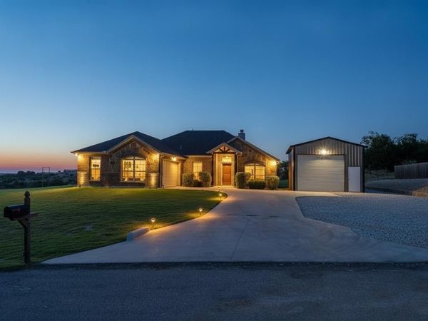 210 Timber Valley Court, Weatherford, TX 76085