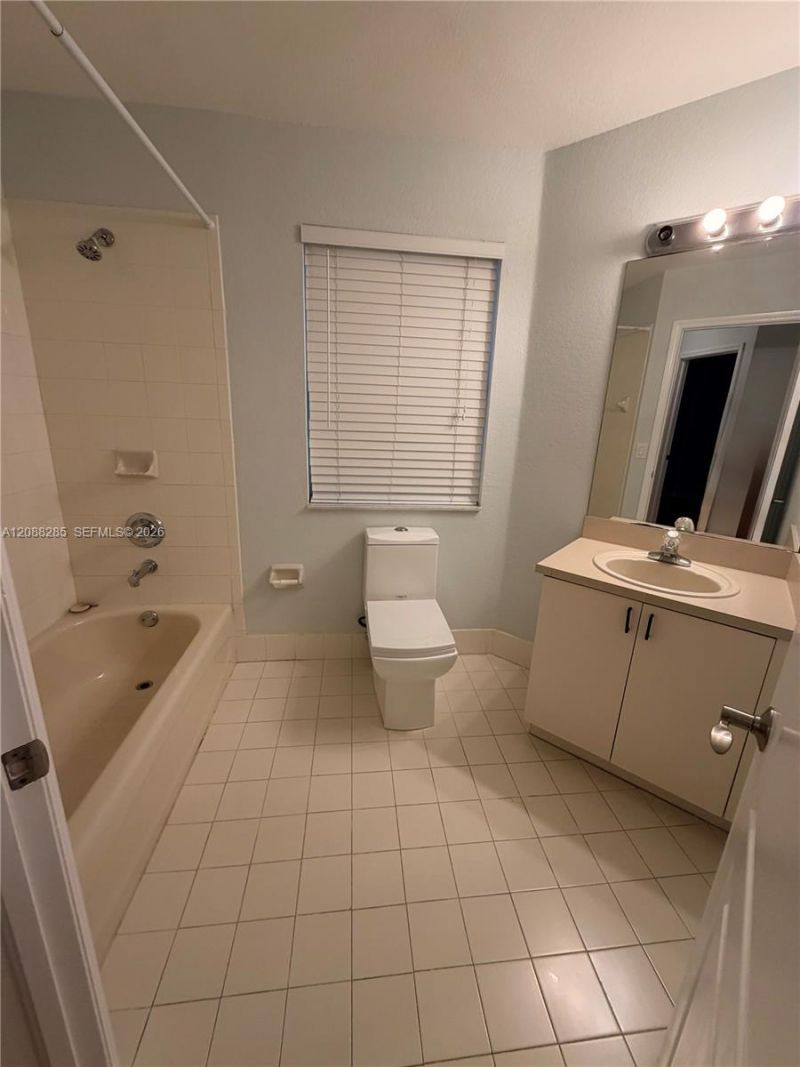 8838 W Flagler St , Unit 208, Miami, FL 33174 Photo