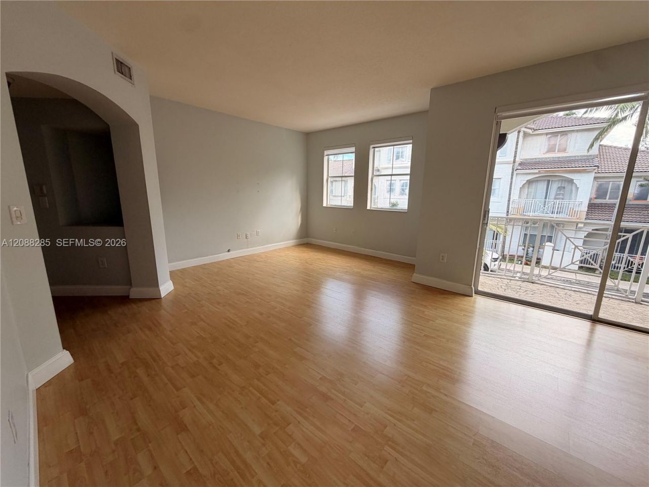8838 W Flagler St , Unit 208, Miami, FL 33174 Photo