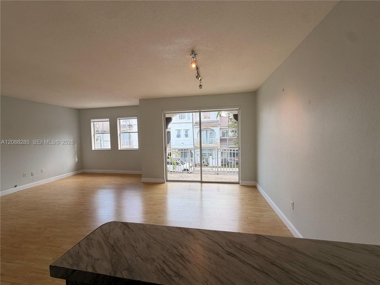 8838 W Flagler St , Unit 208, Miami, FL 33174 Photo