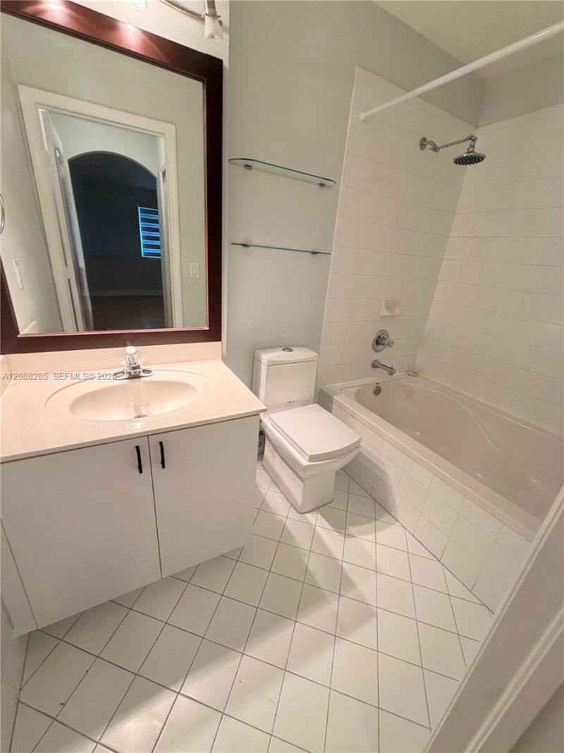 8838 W Flagler St , Unit 208, Miami, FL 33174 Photo