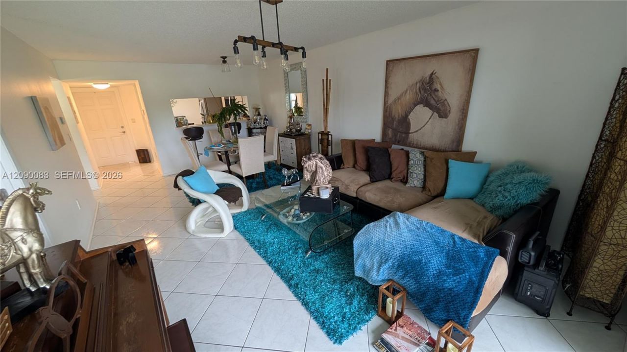 211 SW 113th Way, Unit 211, Pembroke Pines, FL 33025 Photo