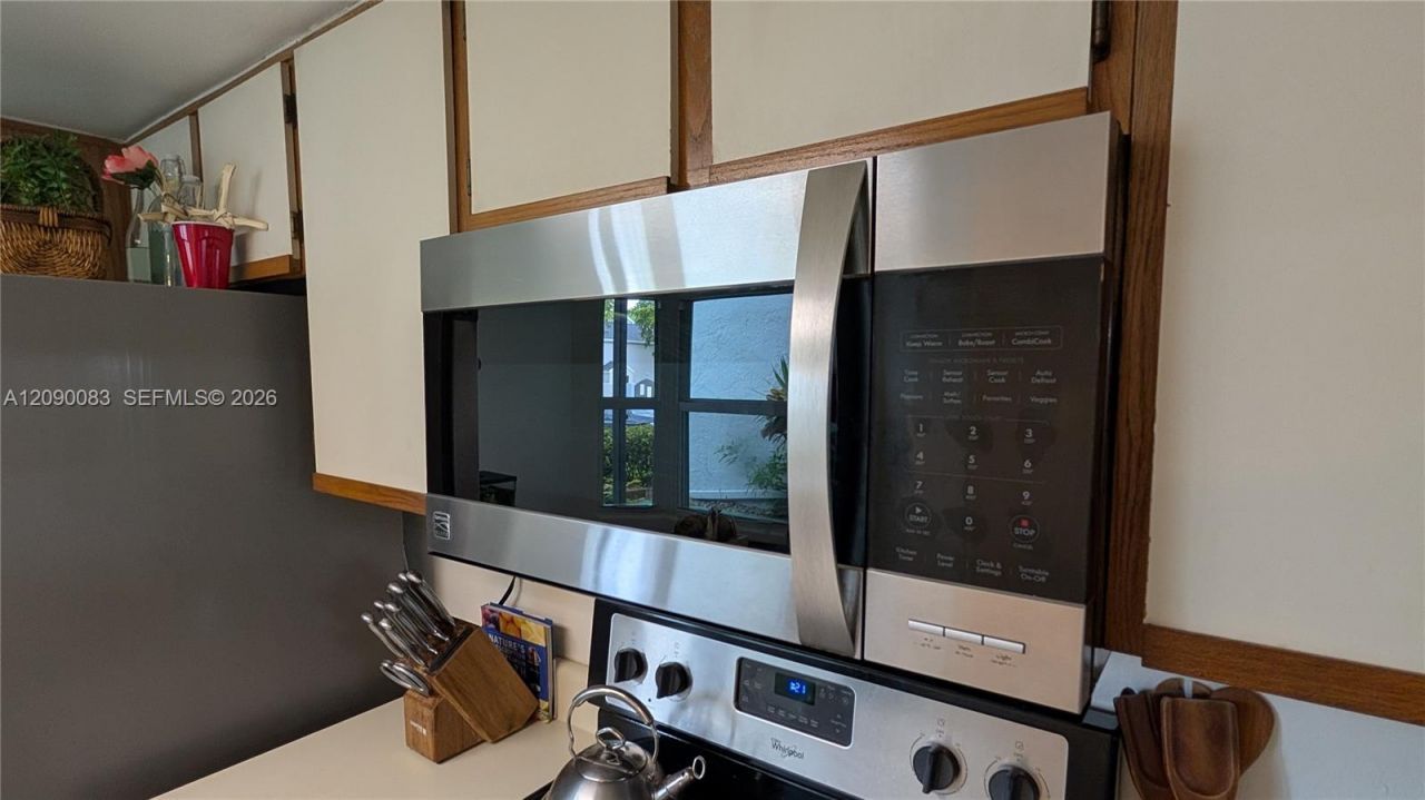211 SW 113th Way, Unit 211, Pembroke Pines, FL 33025 Photo