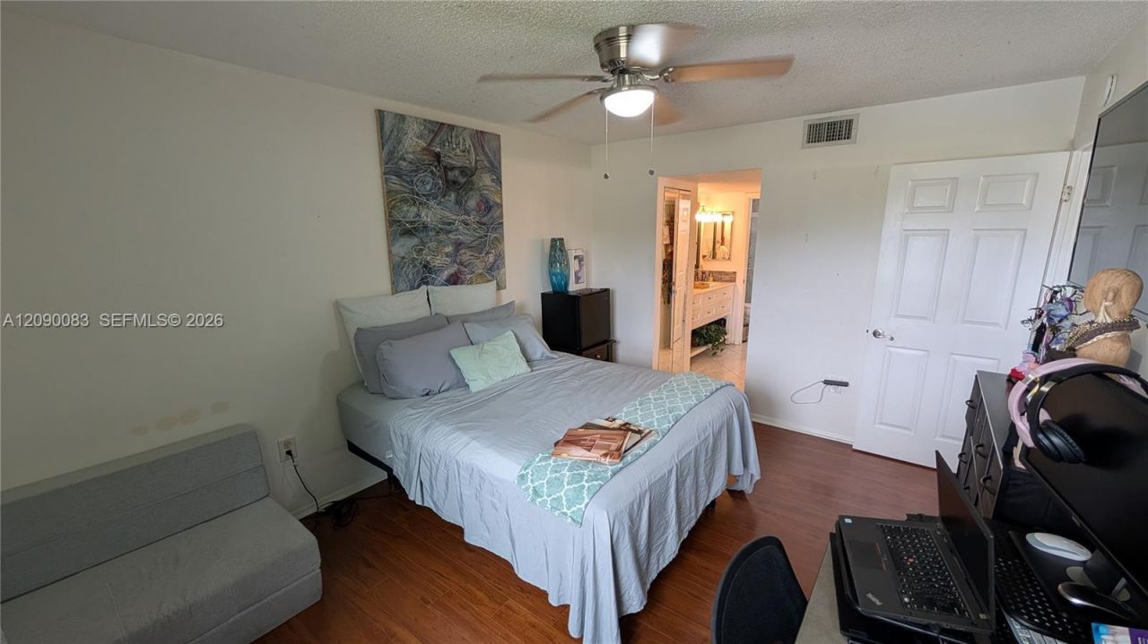 211 SW 113th Way, Unit 211, Pembroke Pines, FL 33025 Photo