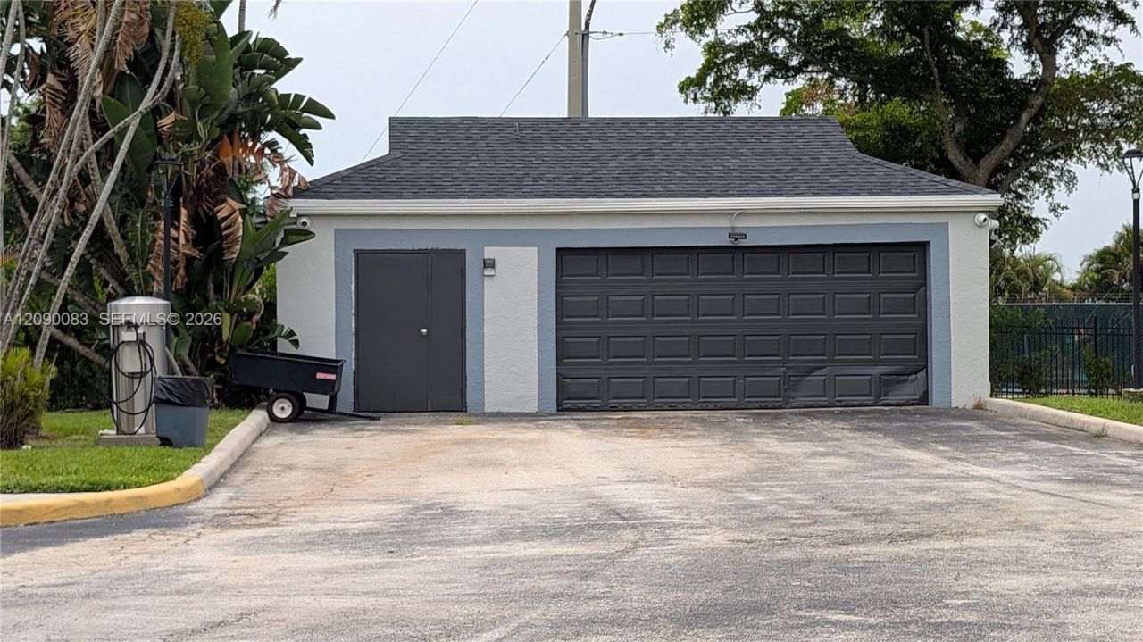 211 SW 113th Way, Unit 211, Pembroke Pines, FL 33025 Photo