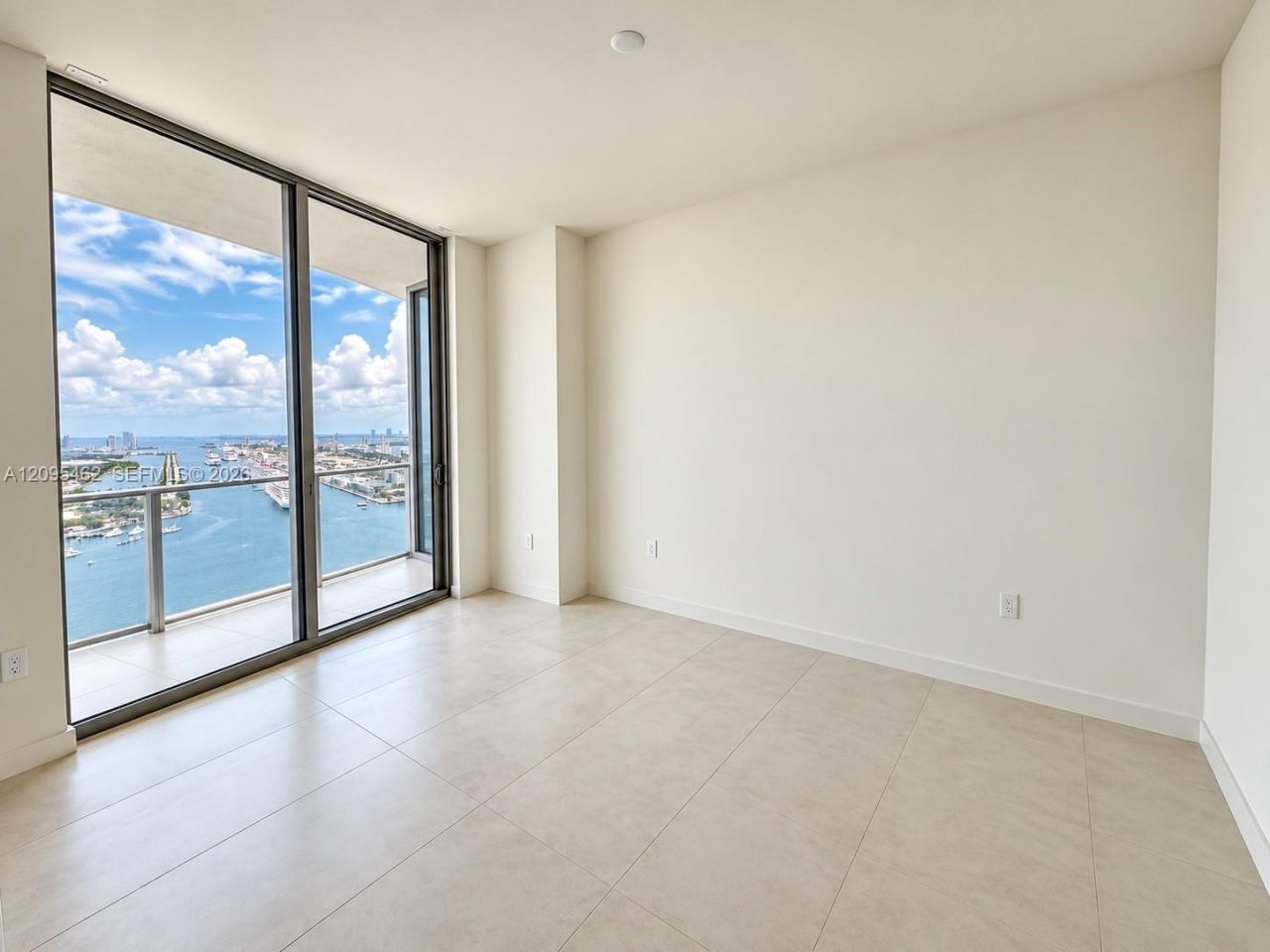 1400 Biscayne , Unit 4703, Miami, FL 33132 Photo