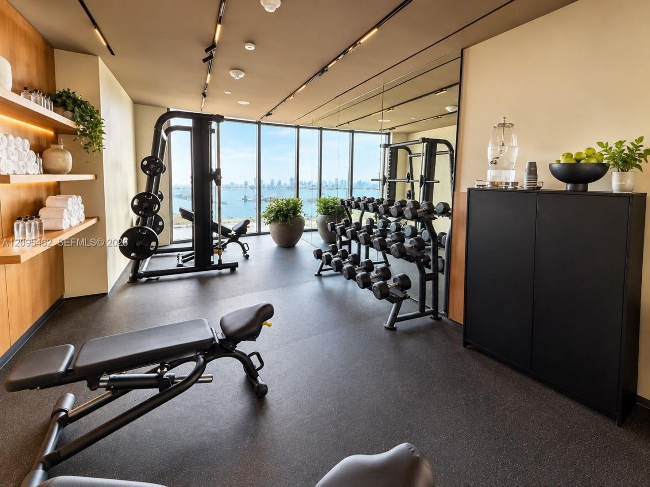 1400 Biscayne , Unit 4703, Miami, FL 33132 Photo
