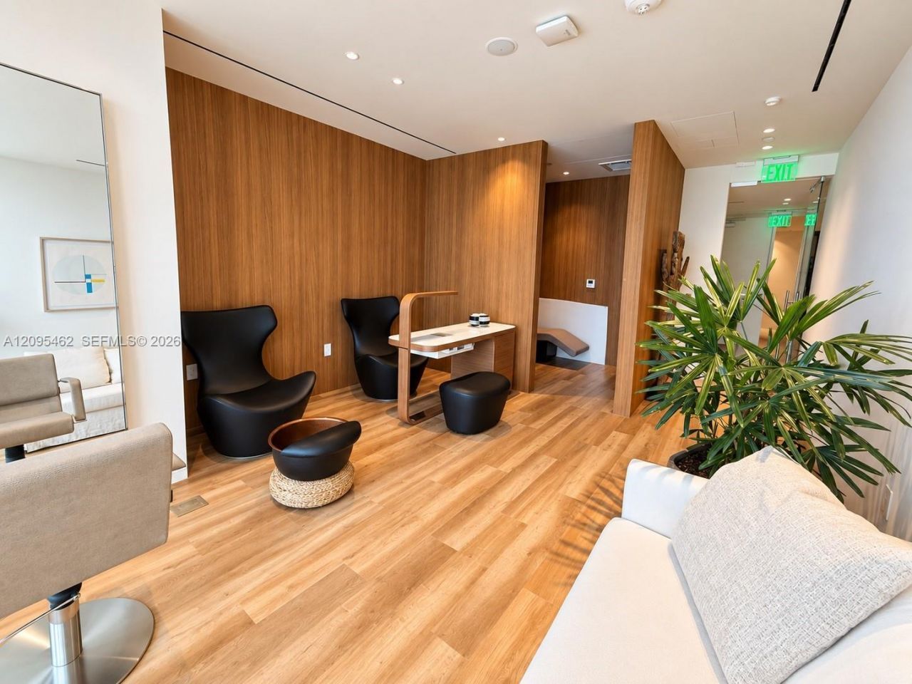 1400 Biscayne , Unit 4703, Miami, FL 33132 Photo