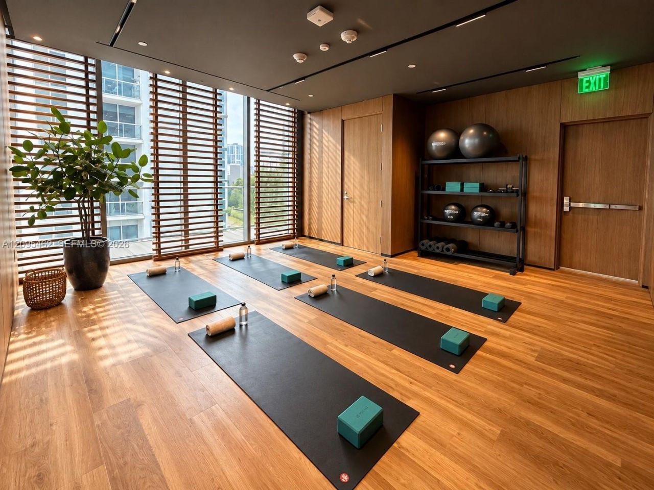 1400 Biscayne , Unit 4703, Miami, FL 33132 Photo
