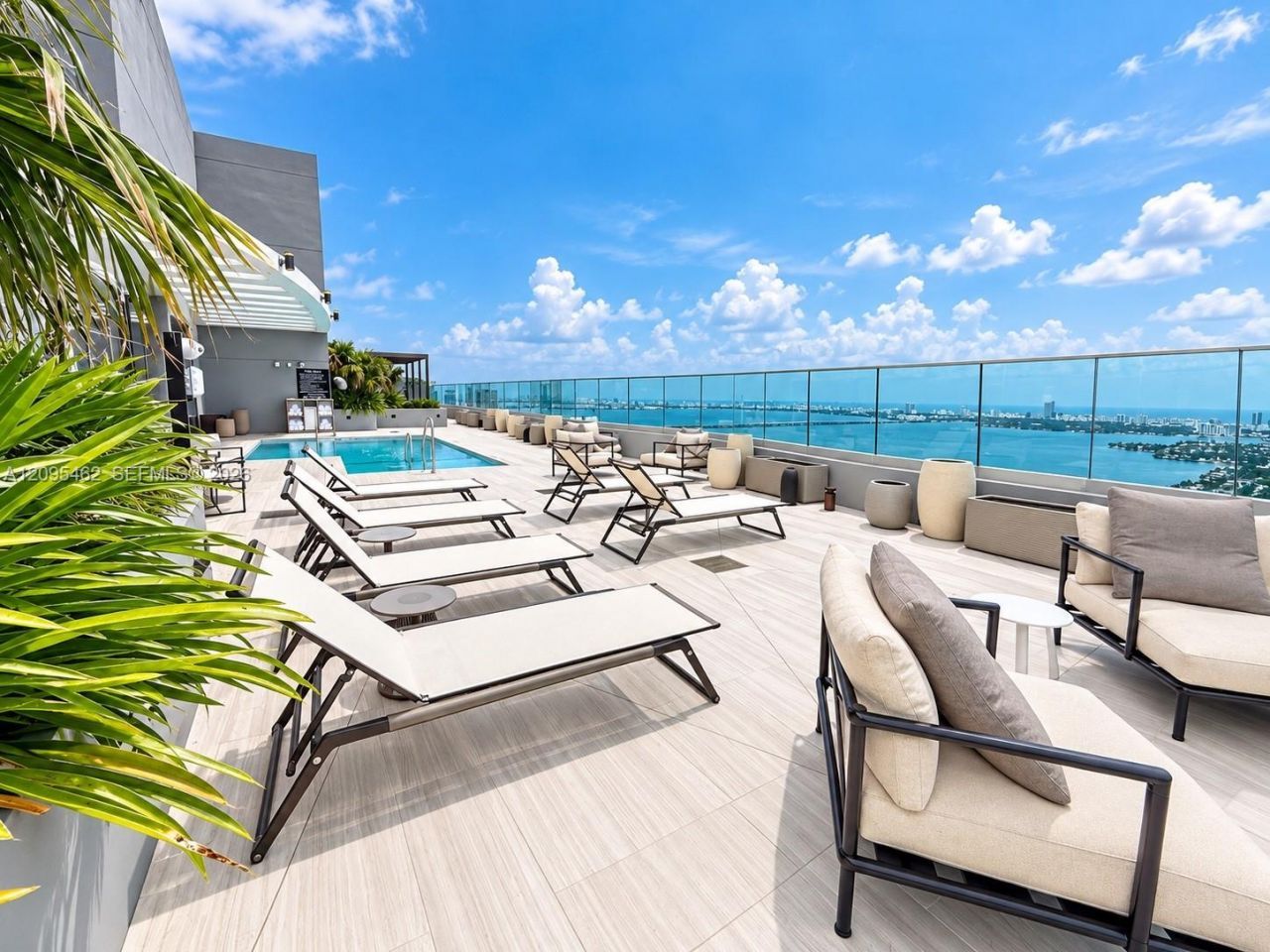 1400 Biscayne , Unit 4703, Miami, FL 33132 Photo