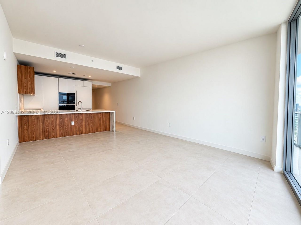 1400 Biscayne , Unit 4703, Miami, FL 33132 Photo