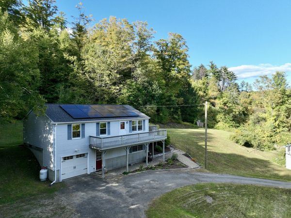 86 E Buckland Rd, Shelburne, MA 01370