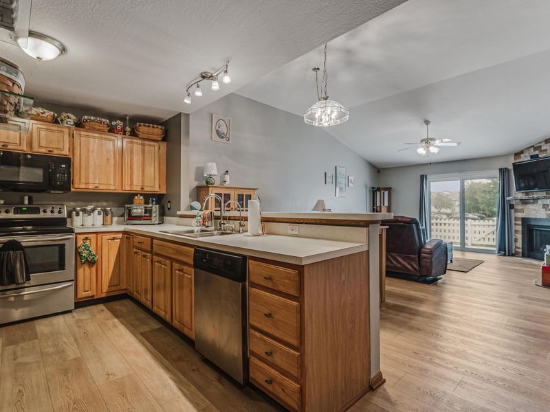 1010 Acorn Bay Drive, Galloway, OH 43119 Photo 13