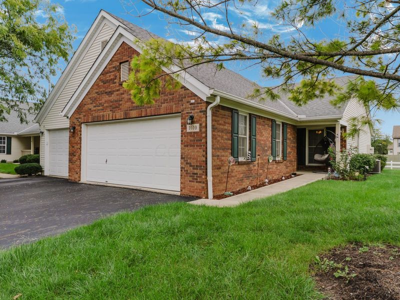 1010 Acorn Bay Drive, Galloway, OH 43119 Photo 3