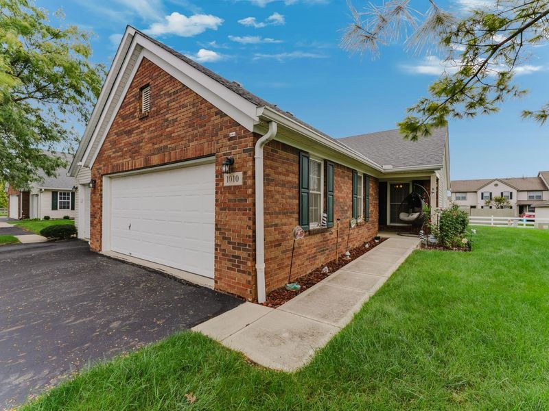 1010 Acorn Bay Drive, Galloway, OH 43119 Photo 4