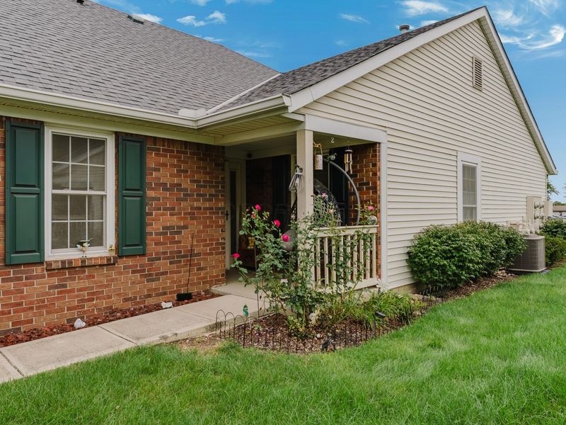 1010 Acorn Bay Drive, Galloway, OH 43119 Photo 5