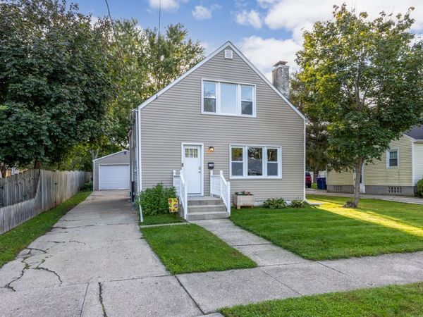 116 N Pine Street, Janesville, WI 53548
