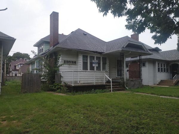 2931 N 39th STREET, Milwaukee, WI 53210