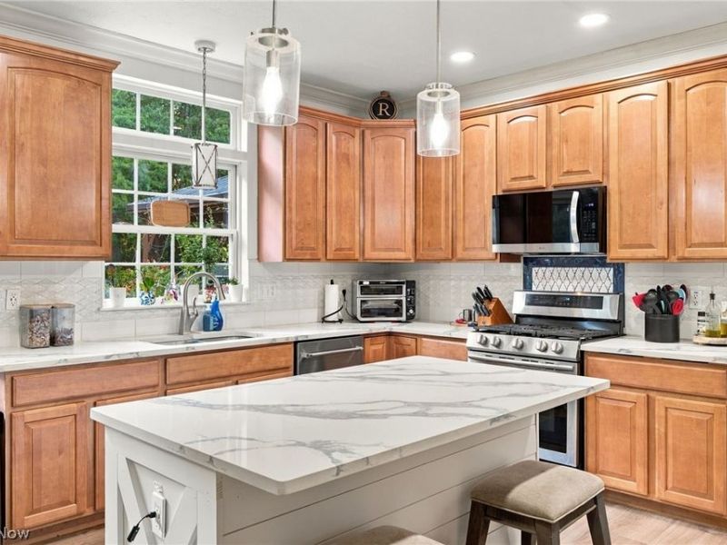 9192 Stonebriar Lane, North Ridgeville, OH 44039 Photo 13