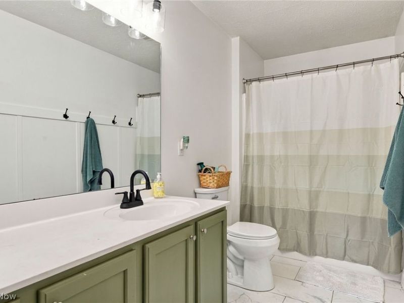 9192 Stonebriar Lane, North Ridgeville, OH 44039 Photo 27